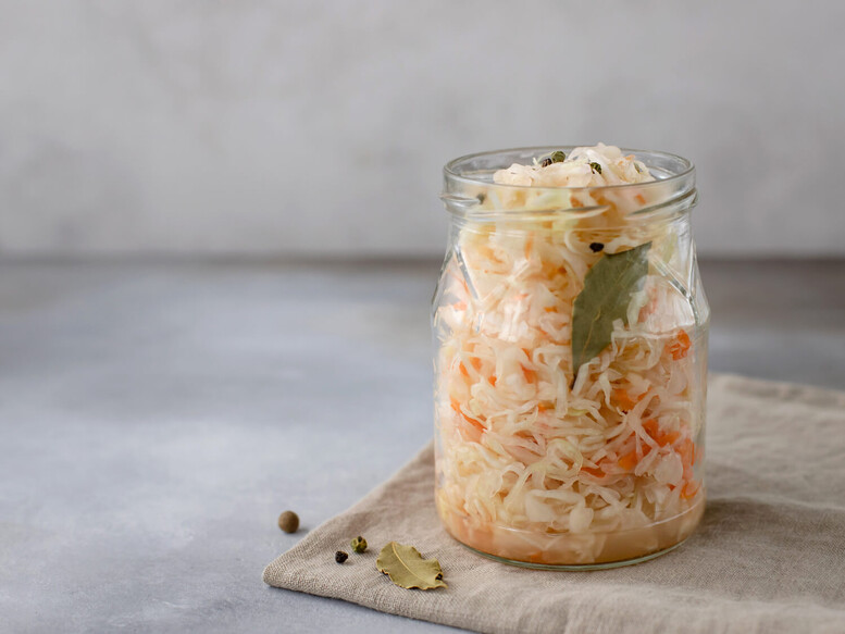 Dlaczego kapusta kiszona gazuje w słoikach?
