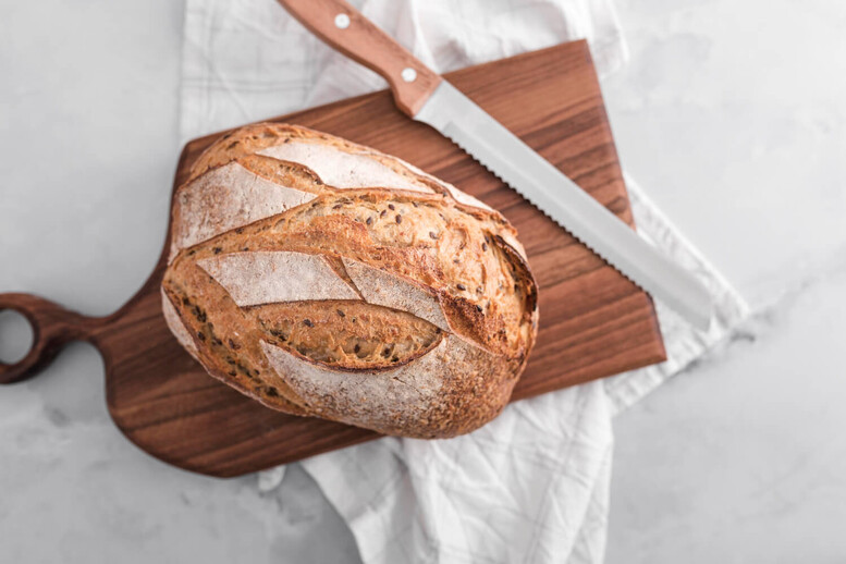 Dlaczego odchodzi skórka od chleba po upieczeniu?