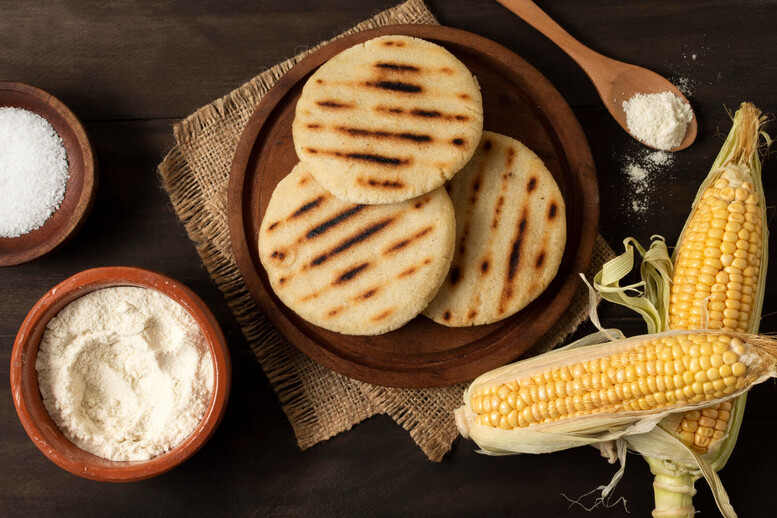 Arepas — przepis. Co to za danie? Z czym jeść?
