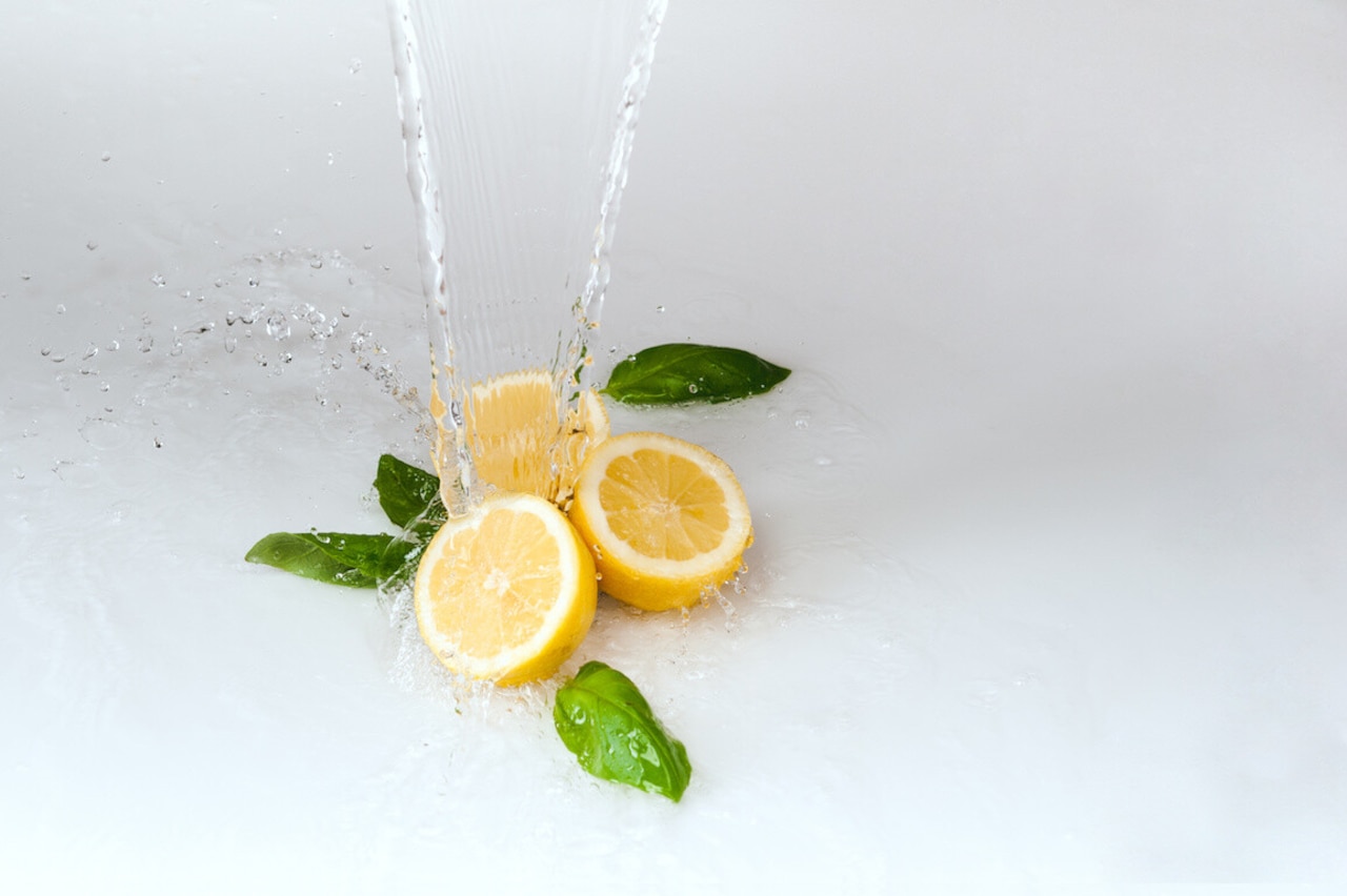 Jak przechowywać cytryny? Czy można trzymać je w lodówce?