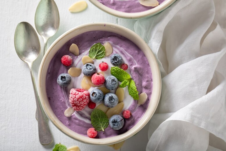 Jak zrobić zupę owocową? Jak ją zrobić z jabłek, a jak z truskawek czy jagód?