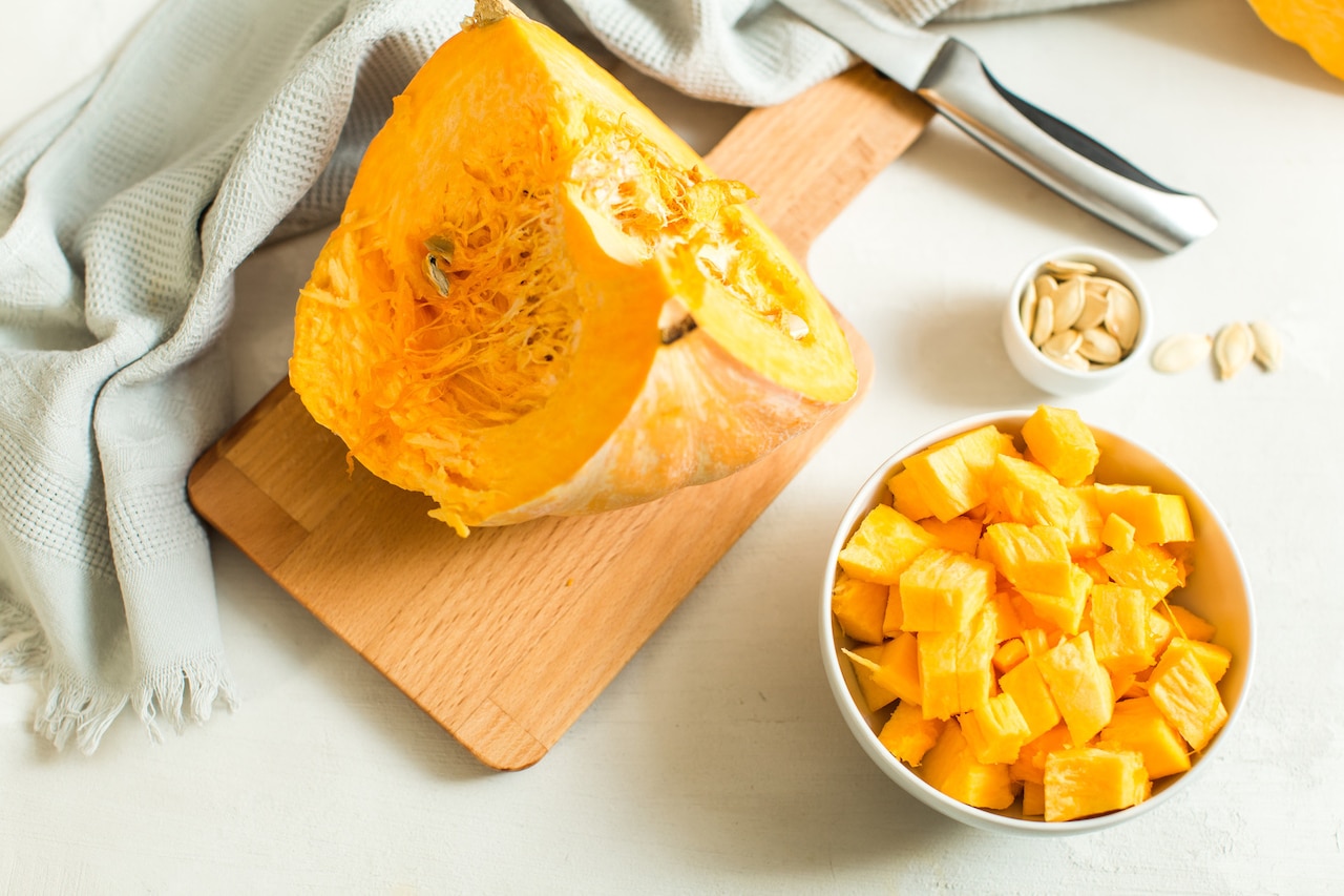 Jak obrać i pokroić dynię?