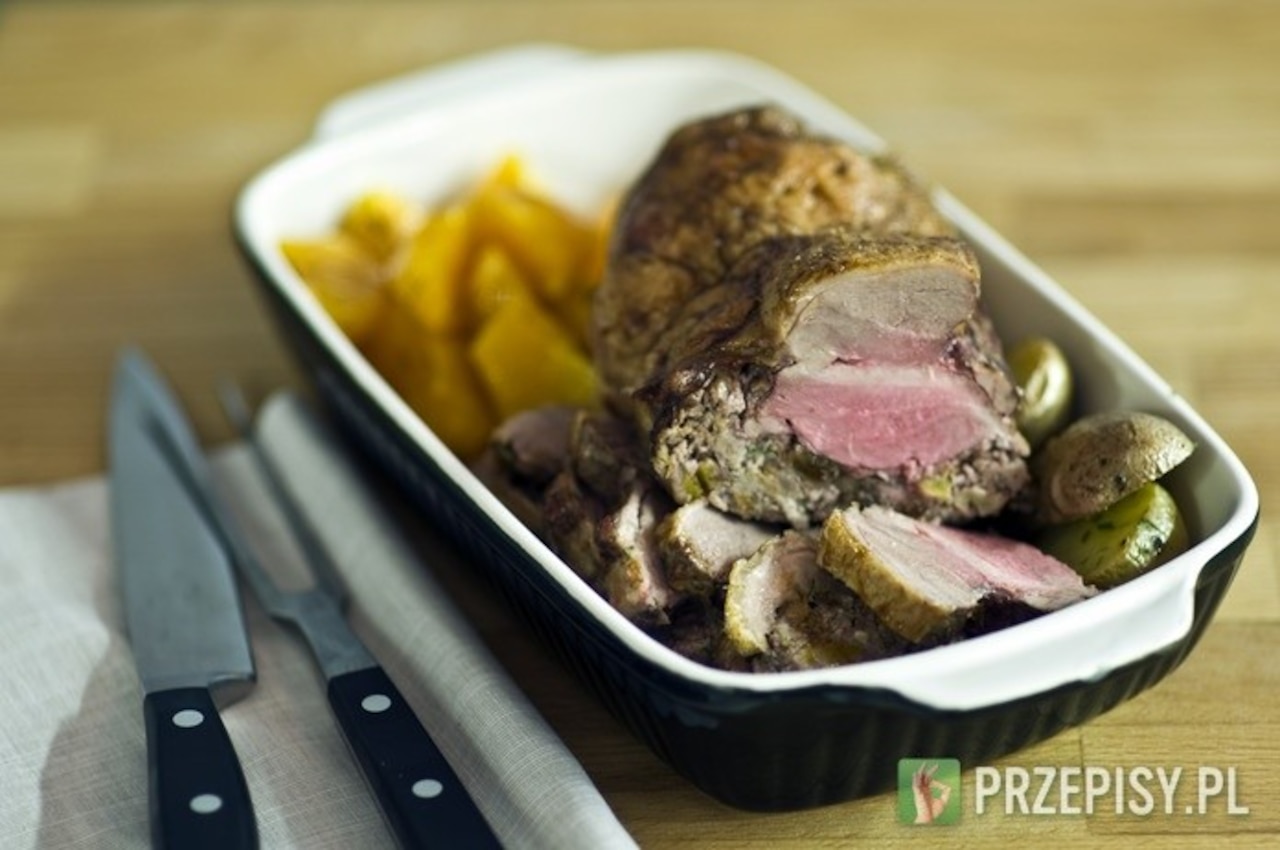 Pyszne domowe mięsa na wielkanocne śniadanie.