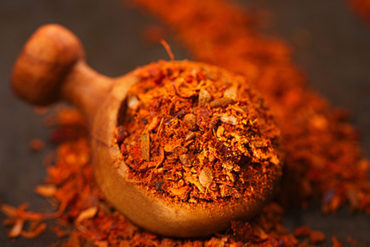 Harissa - rozgrzewa marokańskie talerze do czerwoności