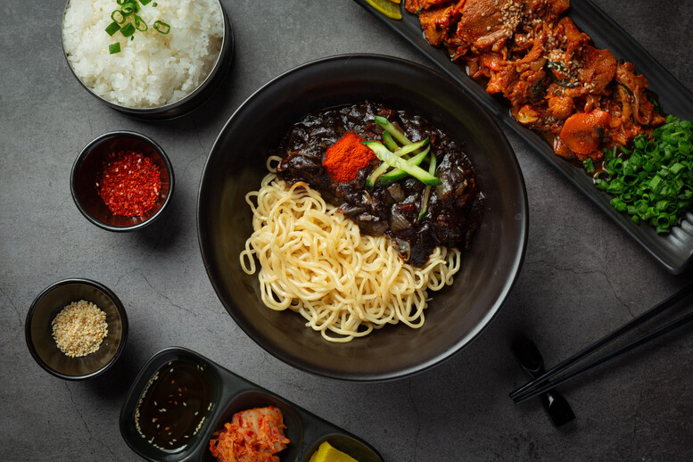 Jjajangmyeon – przepis