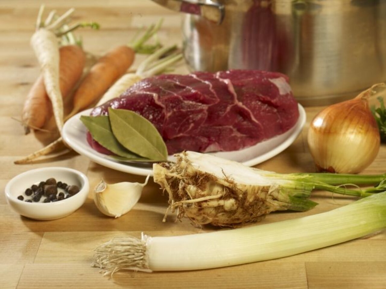 Jesienne zupy. Zaczynamy od bulionu.