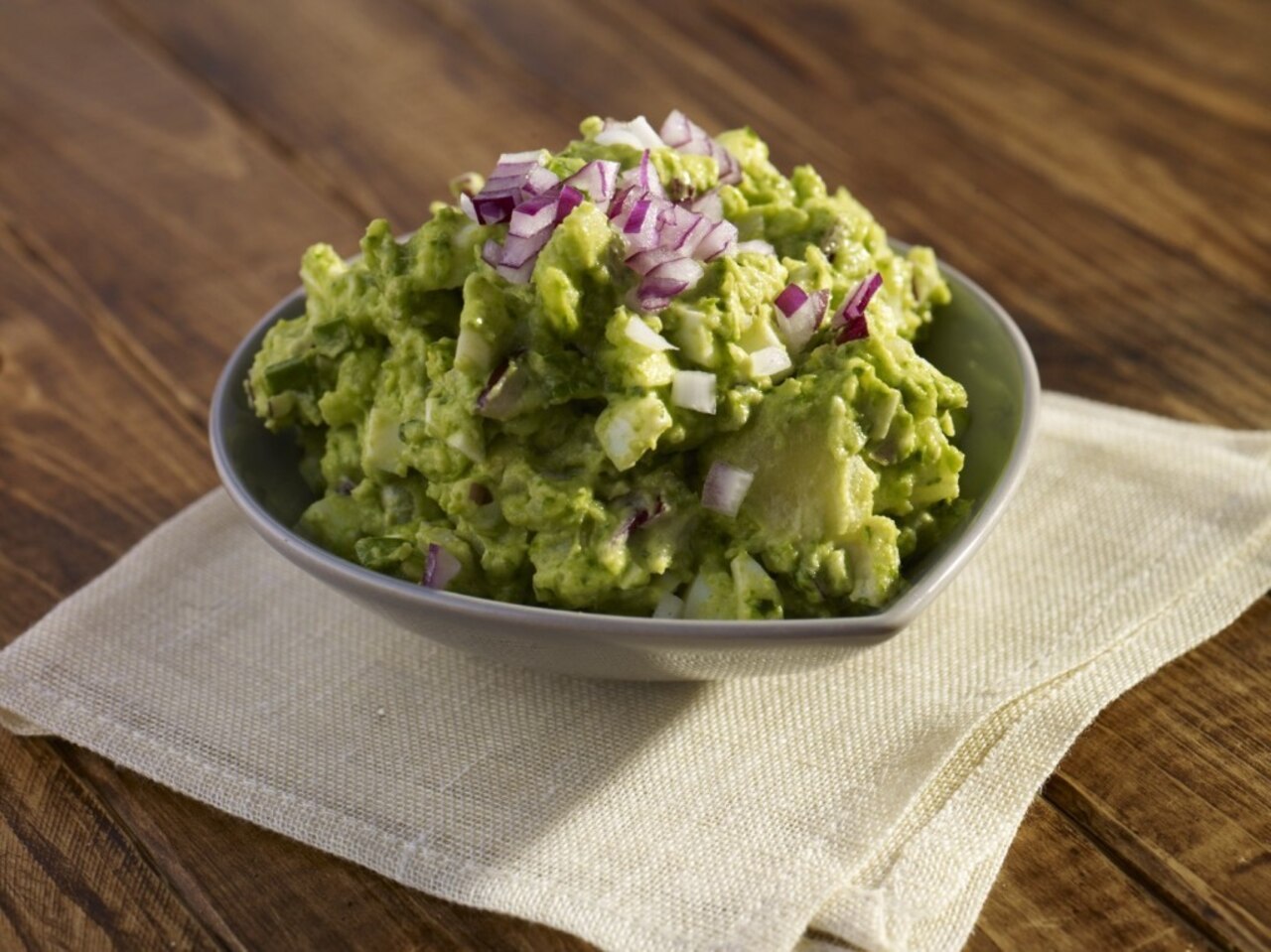 Jeszcze więcej sałatek ziemniaczanych!