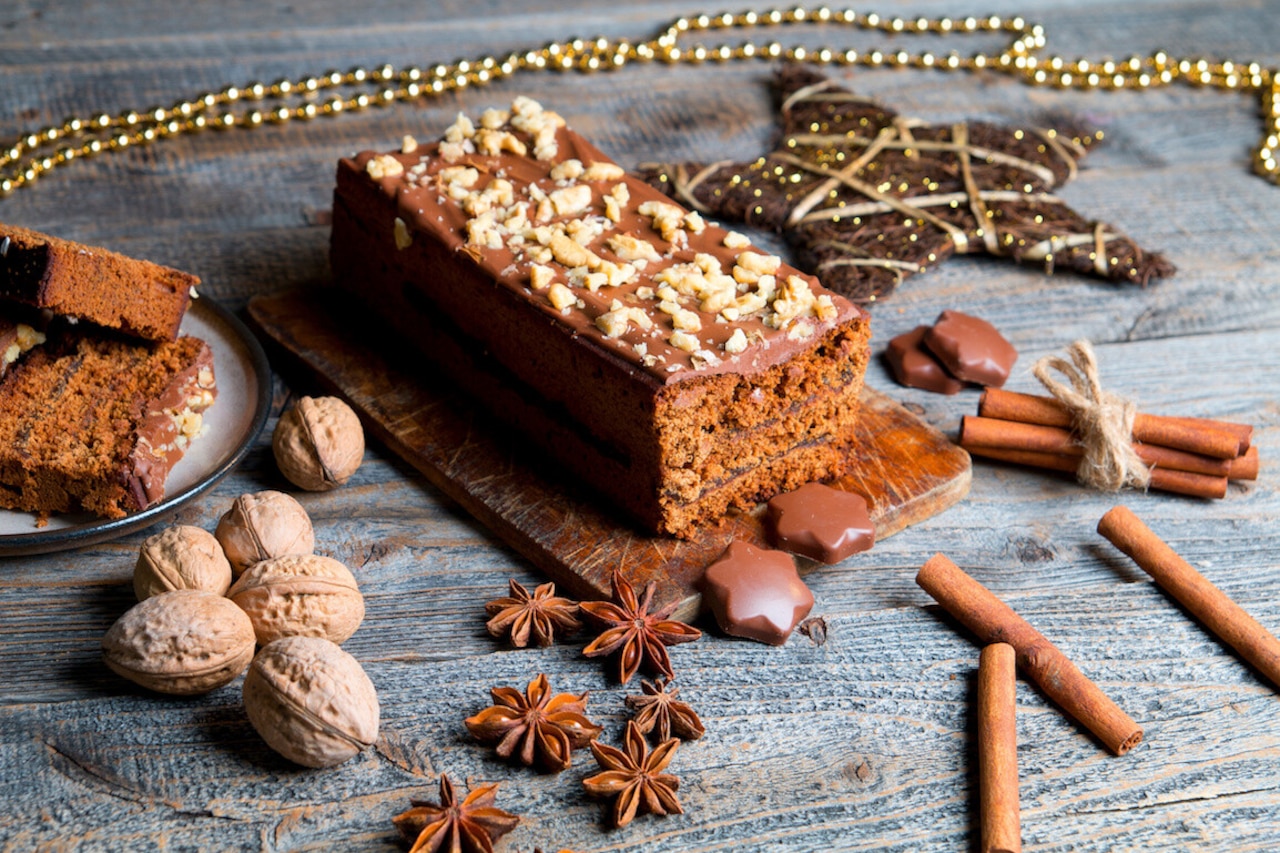 Krem do piernika – czym przełożyć piernik staropolski: masą czy powidłami?