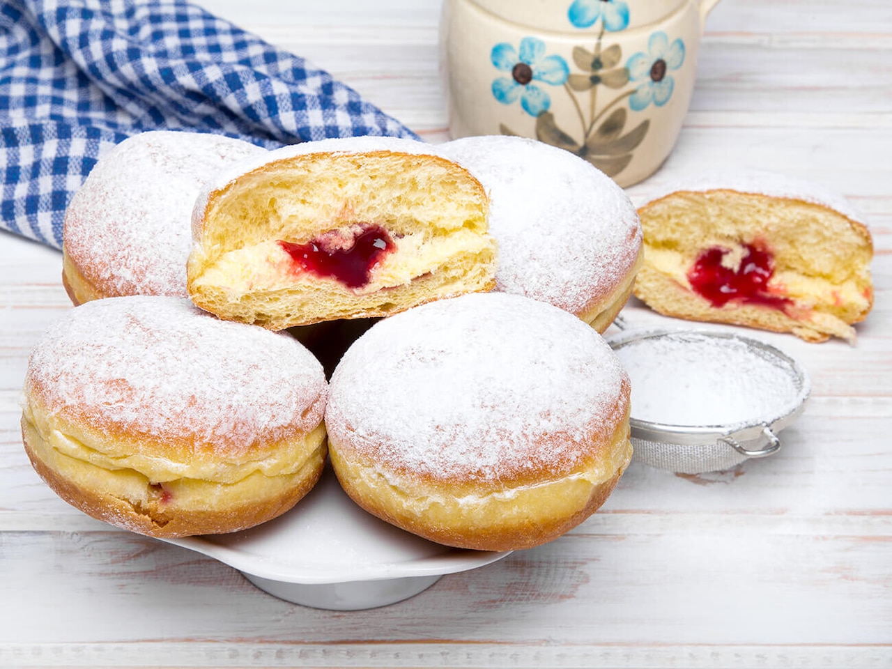 Pączki z piekarnika – jak je piec i w jakiej temperaturze?