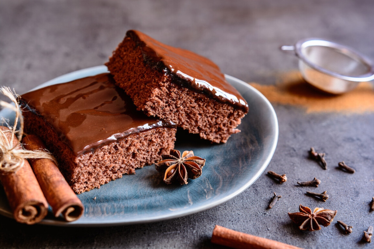 Polewa do piernika – idealnie czekoladowa! Jak ją zrobić?