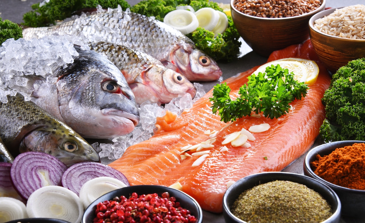 Jak szybko rozmrozić rybę?