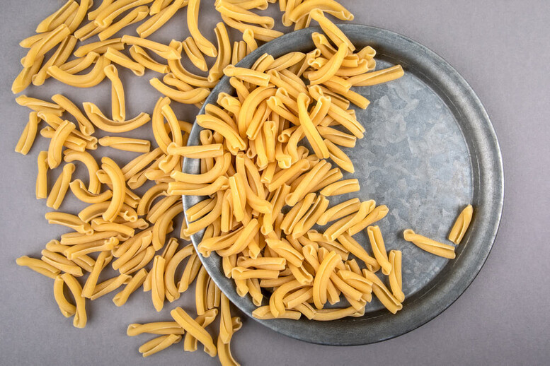 Makaron strozzapreti – co to jest i do czego się stosuje? Przepis