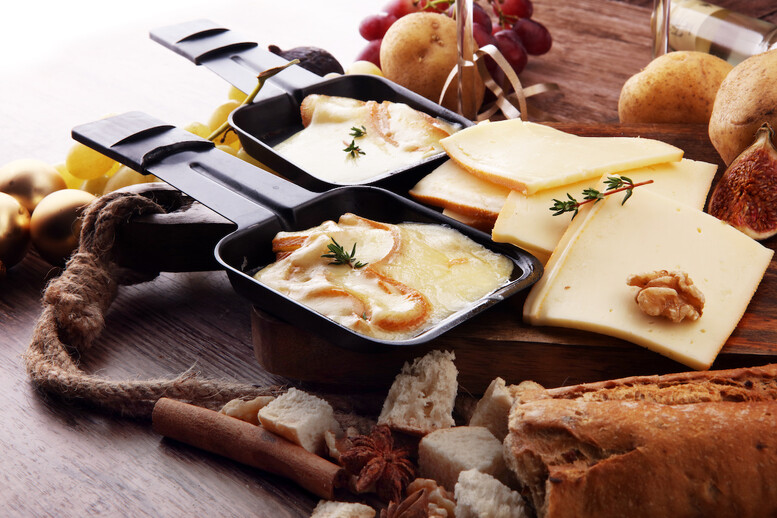Raclette – co to jest? Jaki ser będzie najlepszy?