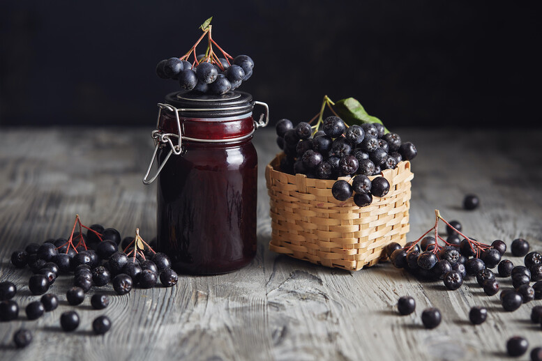 Co zrobić z aronii na zimę?