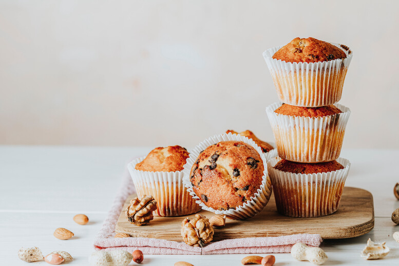 Ile piec muffinki w papierowych foremkach, a ile w silikonowych? W jakiej temperaturze?