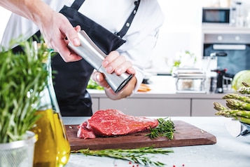 Przyprawianie mięsa