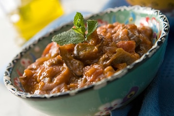 Przekąski i pasty z bakłażana - idealne na letnie spotkania