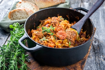 Jak uratować przesolony bigos? Jak go odsolić?
