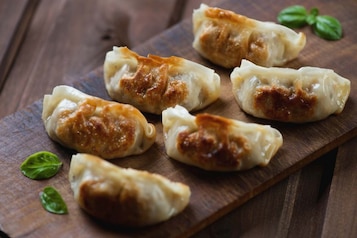 Smażone pierogi – na czym i jak je podsmażać?