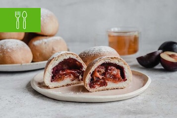 Wpadła śliwka w ciasto