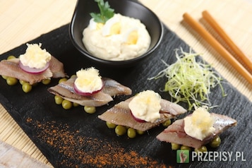 Szykuje się impreza, czyli pomysły na sylwestrowe przekąski