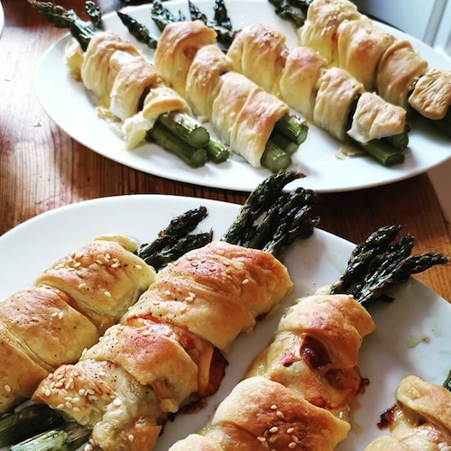 Przepis na Szparagi w cieście francuskim Szparagi w cieście francuskim