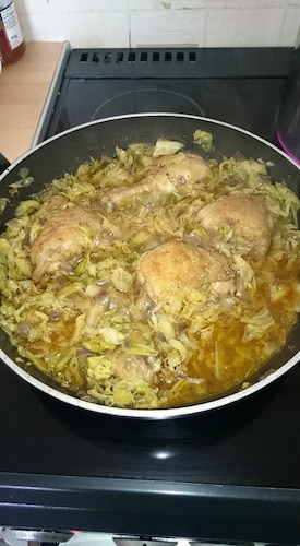 Przepis na Kurczak duszony w kapuście Kurczak duszony w kapuście