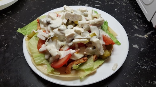 Przepis na Sałatka z naleśnikiem Sałatka z naleśnikiem