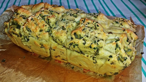 Przepis na Odrywany chlebek ziołowo czosnkowy Odrywany chlebek ziołowo czosnkowy