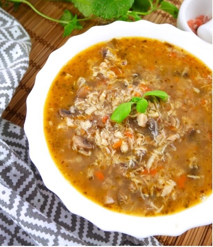 Zupa z kurczakiem i pieczarkami a la flaczki