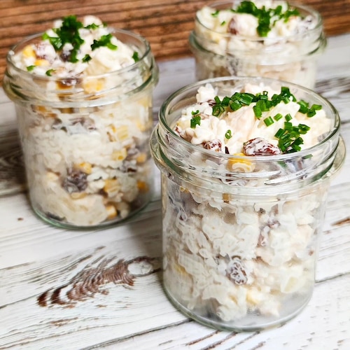 Sałatka z rodzynkami