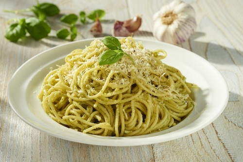 Przepis na Pesto spaghetti Pesto spaghetti