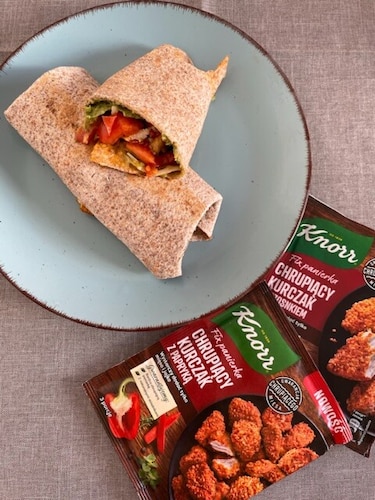 Wrap z chrupiącym kurczakiem