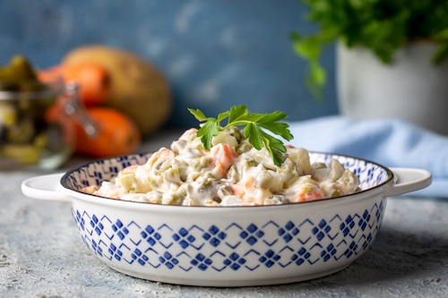 Przepis na Tradycyjna sałatka jarzynowa świąteczna Tradycyjna sałatka jarzynowa świąteczna