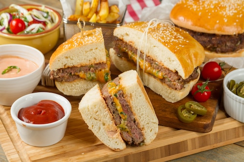 Przepis na Cheeseburger z kolendrą Cheeseburger z kolendrą