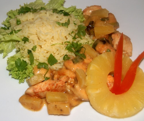 Ananasowo- orzeszkowy  kurczak 