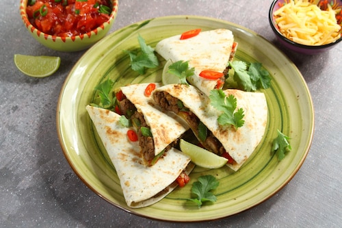 Przepis na Apetyczne Quesadillas z indyka Apetyczne Quesadillas z indyka