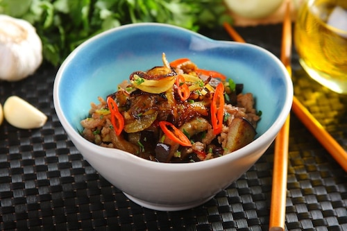 Przepis na Bakłażan w sosie czosnkowym Bakłażan w sosie czosnkowym