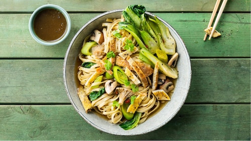 Przepis na Bami – smażony indonezyjski makaron Bami – smażony indonezyjski makaron