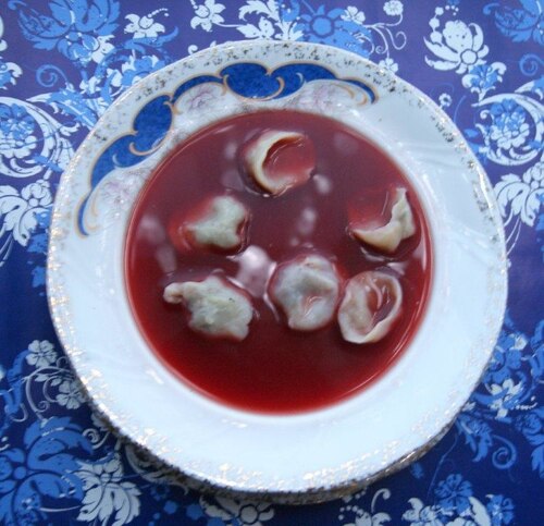 Przepis na Barszcz z uszkami z grzybami i kapusta Barszcz z uszkami z grzybami i kapusta