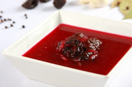 Barszcz ze śliwkami