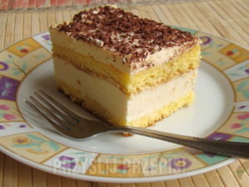 Biszkopt z masą budyniową