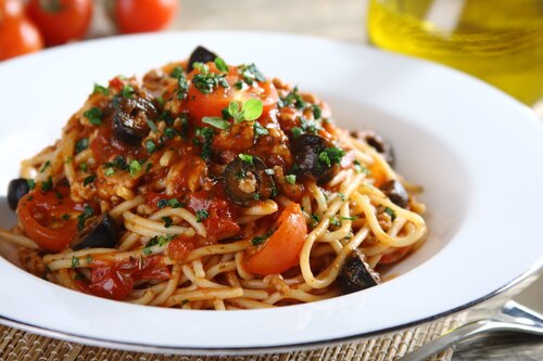 Przepis na Bolognese w greckim stylu Bolognese w greckim stylu