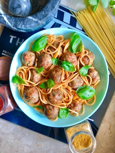 Przepis na Spaghetti z klopsikami Spaghetti z klopsikami