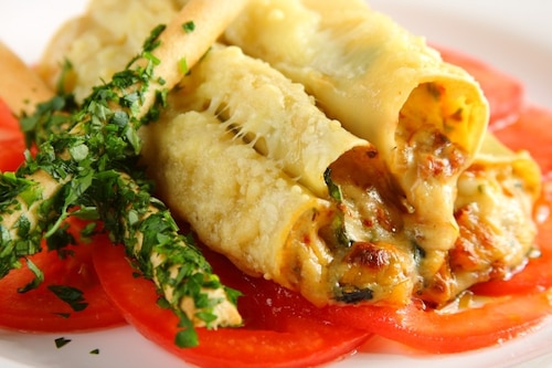 Przepis na Cannelloni serowe ze szpinakiem Cannelloni serowe ze szpinakiem
