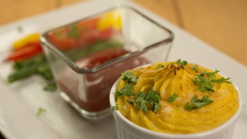 Charles Daigneault: Zapiekanka z wołowiny, kukurydzy, purée ziemniaczanego i...