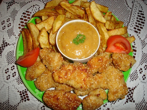 Chrupiący kurczak z pysznym sosem