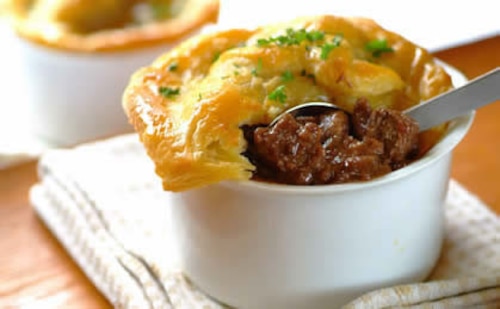 Przepis na Wołowina z wątróbką drobiową pod pierzynką Wołowina z wątróbką drobiową pod pierzynką