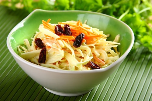 Przepis na Coleslaw z rodzynkami Coleslaw z rodzynkami