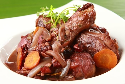 Przepis na Couq au vin - Kurczak w winie - VIDEO Couq au vin - Kurczak w winie - VIDEO